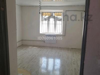 Отдельный дом · 3 комнаты · 60 м² · 6 сот., Құмкөл — Оралман, магазин Несібелі за 11 млн ₸ в Туркестане