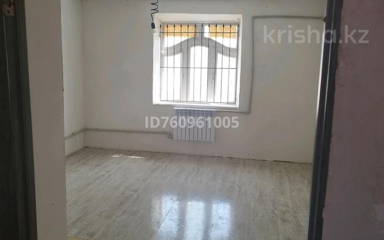 Отдельный дом · 3 комнаты · 60 м² · 6 сот., Құмкөл — Оралман, магазин Несібелі за 11 млн ₸ в Туркестане — фото 2