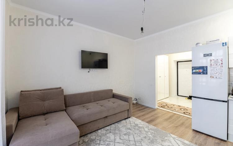 2-комнатная квартира, 43 м², 3/9 этаж, Айтматова 40