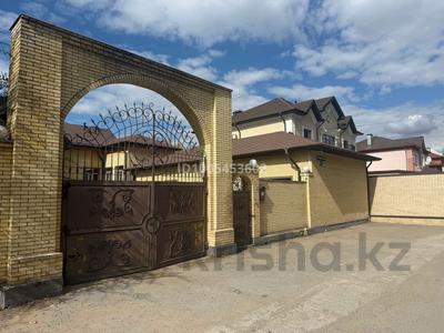 Отдельный дом · 10 комнат · 700 м² · 10 сот., Ботанический сад 2/1 за 215 млн 〒 в Караганде, Казыбек би р-н