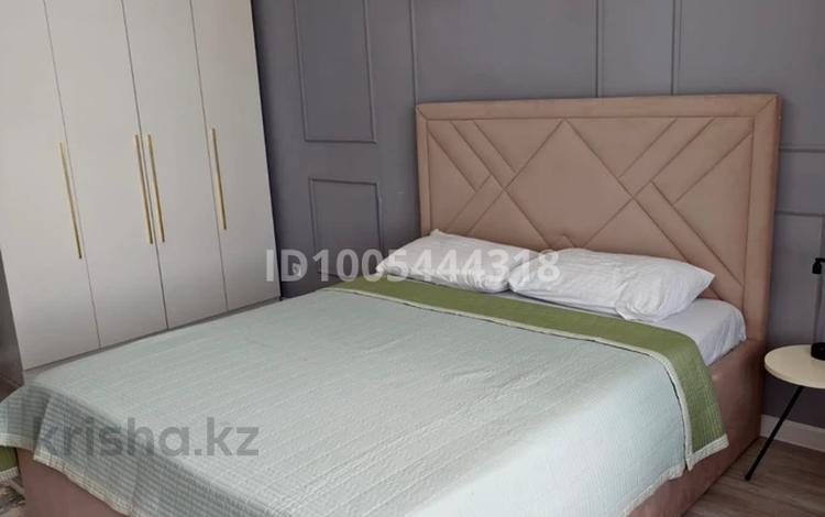 2-комнатная квартира · 58 м² · 5/12 этаж, Абая 165 — Тургут Озала за 25 000 〒 в Алматы, Алмалинский р-н — фото 2