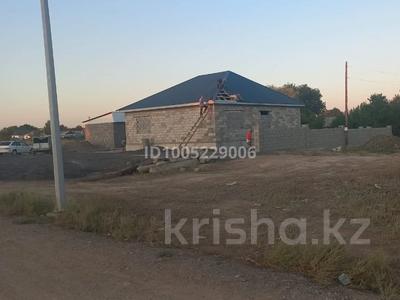 Отдельный дом · 5 комнат · 122 м² · 7.5 сот., ул. Сарсенбаева 24A — Мясокомбинат,возле новой школы за 16 млн 〒 в 