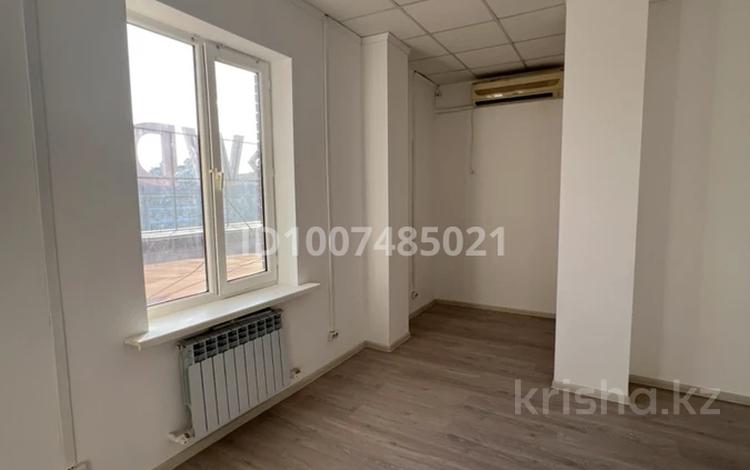Офисы · 30 м² за 200 000 ₸ в Атырау, мкр Ардагер — фото 2