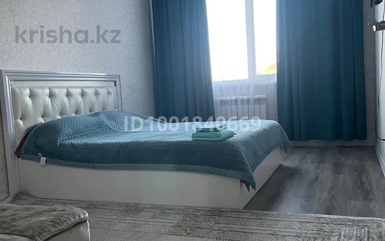 1-бөлмелі пәтер · 40 м² · 1/5 қабат, Мкр. Береке 49 86, бағасы: 12 000 ₸ в Костанае — фото 2