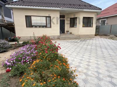 Отдельный дом · 4 комнаты · 170 м² · 6 сот., Мермухамедова — Магазин Кульпаш за 75 млн ₸ в Туздыбастау (Калинино)