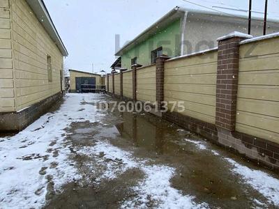 Отдельный дом · 6 комнат · 90 м² · 8 сот., мкр Игилик, Ж.Ахметов 308 за 30 млн ₸ в Шымкенте, Абайский р-н