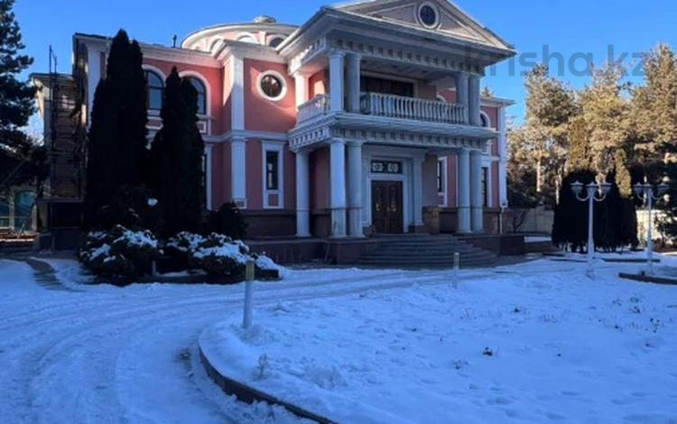 Жеке үй · 13 бөлме · 1350 м² · 50 жүзд., Рахат ш/а., бағасы: 1.1 млрд ₸ в Алматы, Наурызбайский р-н — фото 17