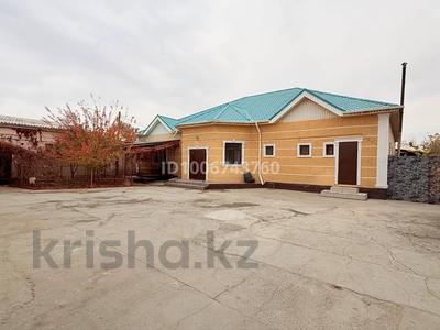 Жеке үй · 9 бөлме · 320 м² · 12 жүзд., Құлтекенов 26 — Пересечение улиц Құлтекенова и Дулатов, бағасы: 65 млн ₸ в 
