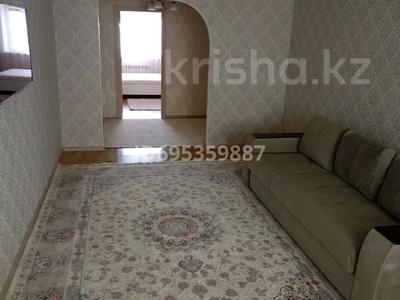 3-комнатная квартира · 100 м² · 7/10 этаж, мкр 12 — Рядом школа, супермаркет Дина, Садик, остановка за 250 000 〒 в Актобе