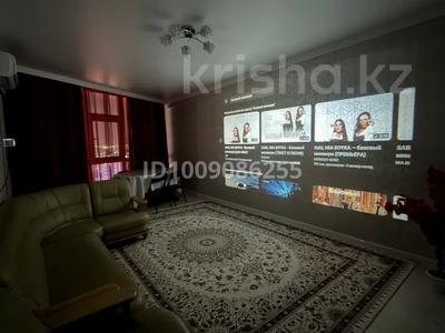 1-комнатная квартира · 80 м² · 14/25 этаж, мкр 11 112г за 2 000 〒 в Актобе