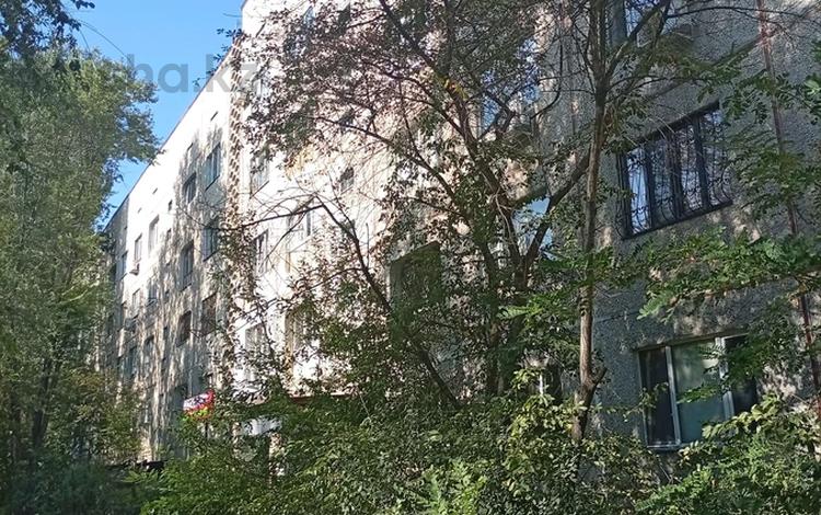 1-комнатная квартира · 41 м² · 1/5 этаж, мкр Аксай-3А 74 — Уютная квартира для одного человека за 170 000 ₸ в Алматы, Ауэзовский р-н — фото 2