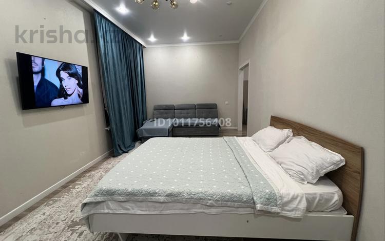 2-комнатная квартира · 64 м² · 9/16 этаж, Асфендиярова 2 за 28 000 ₸ в Астане, Нура р-н — фото 9