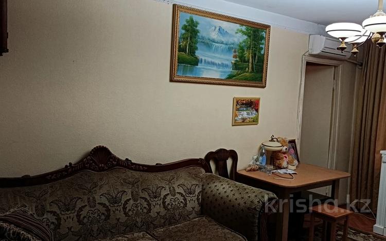 2-комнатная квартира, 42 м², 1/5 этаж, самал 40 за 10.8 млн 〒 в Талдыкоргане, мкр Самал — фото 2