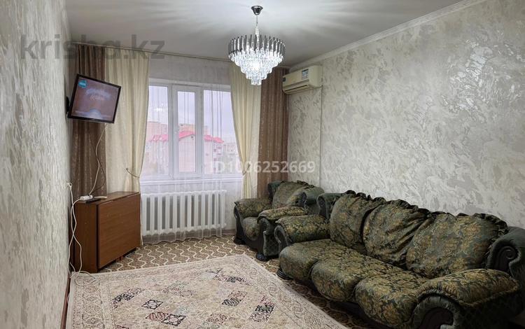 3-бөлмелі пәтер · 70 м² · 7/9 қабат, мкр 12 25 — Около БЦ «Дастан», бағасы: 200 000 ₸ в Актобе — фото 2