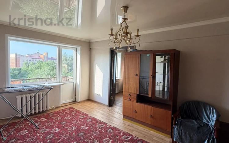 3-комнатная квартира · 58 м² · 5/5 этаж, Богенбай батыра 50/1 за 160 000 ₸ в Астане, Сарыарка р-н — фото 2