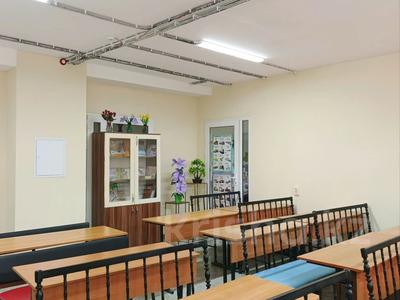 Еркін, кеңселер, медорталықтар мен дәріханалар, білім орталықтары · 136.8 м², бағасы: ~ 52 млн ₸ в Караганде, Казыбек би р-н