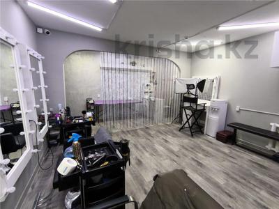 Сұлулық салондары, білім орталықтары, ойын-сауық · 41 м², бағасы: 25.5 млн ₸ в Караганде, Казыбек би р-н