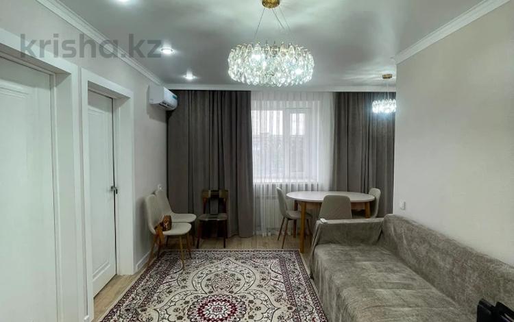 3-комнатная квартира · 44.9 м² · 5/5 этаж, Момышулы 10 за 31 млн ₸ в Семее — фото 2