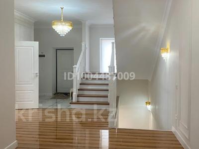 Жеке үй · 5 бөлме · 210 м² · 2 жүзд., Шұғыла ш/а., Сакен Жунисова 133/58, бағасы: 125 млн ₸ в Алматы, Наурызбайский р-н