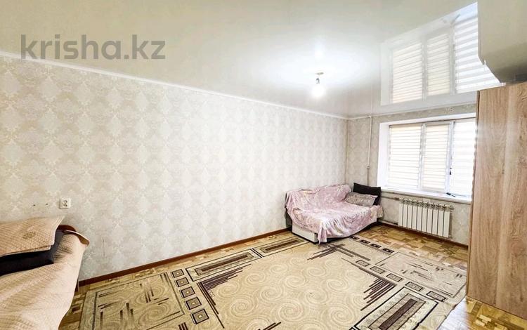 1-бөлмелі пәтер · 36 м² · 1/5 қабат, Жастар, бағасы: 11.8 млн ₸ в Талдыкоргане, мкр Жастар — фото 2
