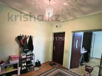 Продажа квартир в Шымкенте: 2-комнатная квартира · 68.3 м² · 4/9 этаж, мкр Нурсат 133 за 22 млн 〒 2-комнатная квартира · 68.3 м² · 4/9 этаж, мкр Нурсат 133 за 22 млн 〒 в Шымкенте, Каратауский р-н