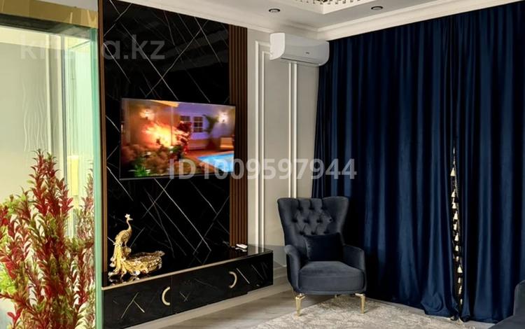 2-комнатная квартира · 45 м² · 10/10 этаж, Орынбор 13 — Триумфальная Арка, Дом Министерств, Ботанический сад за 28 000 ₸ в Астане, Есильский р-н — фото 2