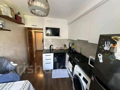 2-бөлмелі пәтер · 52 м² · 4/4 қабат, Кабанбай батыра 135, бағасы: 450 000 ₸ в Алматы, Алмалинский р-н