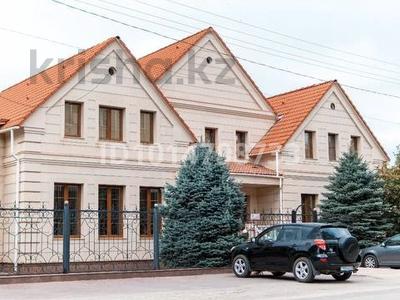 Жеке үй · 8 бөлме · 608 м² · 11.88 жүзд., Сазды-2, Алдиярова 3, бағасы: 230 млн ₸ в Актобе, Сазда-2 