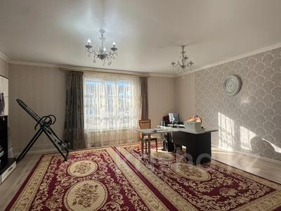 Продажа домов и дачи в Актюбинской обл.: Отдельный дом · 7 комнат · 300 м² · 10 сот., мкр. Алтын орда, Саздинское лестничество 100 за 86 млн 〒 Отдельный дом · 7 комнат · 300 м² · 10 сот., мкр. Алтын орда, Саздинское лестничество 100 за 86 млн 〒 в Актобе