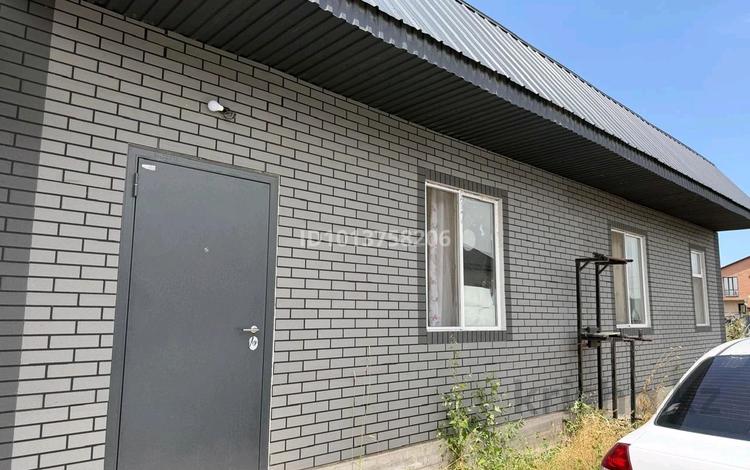 Отдельный дом · 3 комнаты · 50 м² · 4 сот., Кажымукан за 35 млн ₸ в Туздыбастау (Калинино) — фото 2