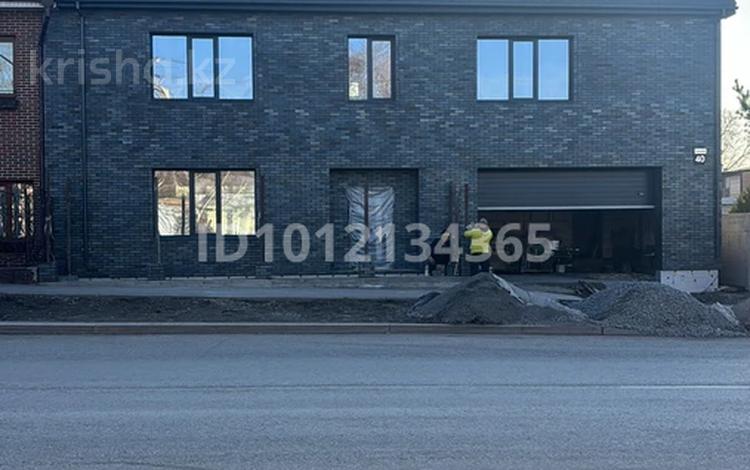 Жеке үй · 6 бөлме · 300 м² · 4.5 сот., мкр Новый Город, Аханова 40, бағасы: 155 млн ₸ в Караганде, Казыбек би р-н — фото 2