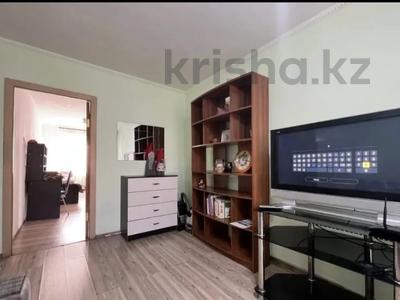 3-комнатная квартира · 59 м² · 4/5 этаж, Валиханова 48 за 300 000 ₸ в Алматы, Медеуский р-н