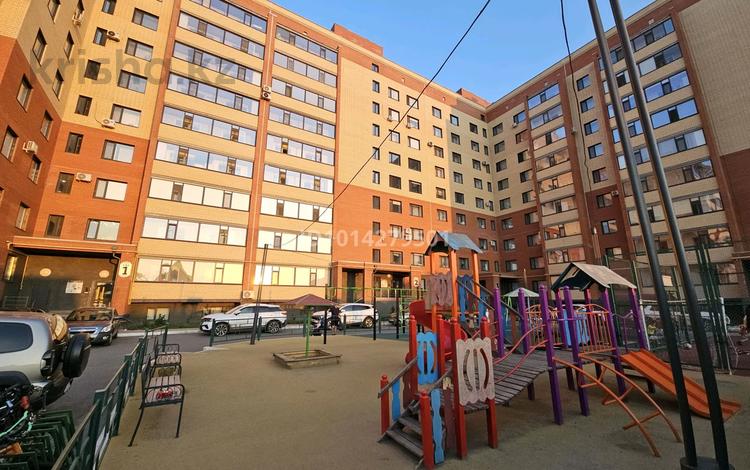2-бөлмелі пәтер · 73.77 м² · 6/9 қабат, Бородина 111, бағасы: ~ 40.6 млн ₸ в Костанае — фото 2
