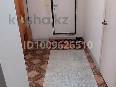 2-комнатная квартира · 65 м² · 9/9 этаж, мкр 12 64 — Находиться на улице маметова , 12 мкр за 20.5 млн 〒 в Актобе