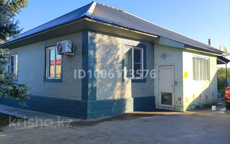 Отдельный дом · 4 комнаты · 100 м² · 12 сот., Абылай хана 17 — Абылай хана - Кичикова за 75 млн 〒 в  — фото 2