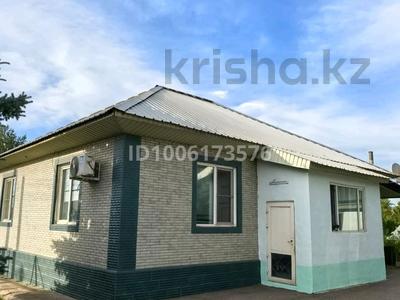 Отдельный дом · 4 комнаты · 120 м² · 12 сот., Абылай хана 17 — Абылай хана - Кичикова за 54.5 млн ₸ в 