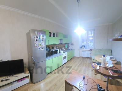 3-бөлмелі пәтер · 58 м² · 1/3 қабат, Менделеева 1 — ДКМ, бағасы: 14.5 млн ₸ в Усть-Каменогорске