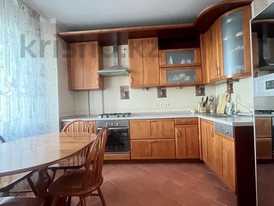 3-комнатная квартира · 103 м² · 4/6 этаж, Бокенбай Батыра 32 за 42 млн 〒 в Актобе