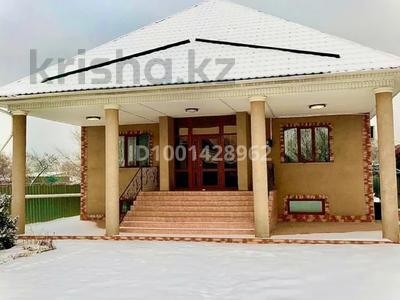 Аренда домов или дач в Алматы: Отдельный дом · 5 комнат · 300 м² · помесячно, мкр Акжар 69 — Келимбетова 69 за 1 млн 〒 Отдельный дом · 5 комнат · 300 м² · помесячно, мкр Акжар 69 — Келимбетова 69 за 1 млн 〒 в Алматы, Наурызбайский р-н