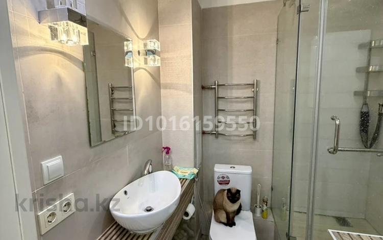 2-бөлмелі пәтер · 70 м² · 2/5 қабат, Айтматова 41Б — Айтматова-Мухамедханова, бағасы: 300 000 ₸ в Астане, Нура р-н — фото 2