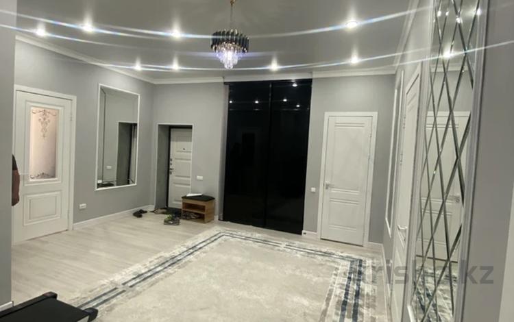 3-бөлмелі пәтер · 110 м² · 2 қабат, Мангилик ел 35А, бағасы: 46 млн ₸ в Таразе — фото 2