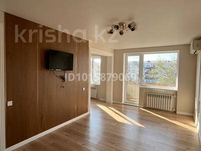 2-комнатная квартира · 48 м² · 4/5 этаж, 3 17 за 170 000 ₸ в Атырау, мкр Привокзальный-3