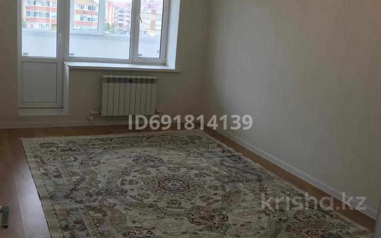 1-комнатная квартира, 45 м², 5/5 этаж, мкр. Алтын орда — ул. Тәуелсіздік и пр. А. Молдагуловой за 14.9 млн 〒 в Актобе, мкр. Алтын орда — фото 2