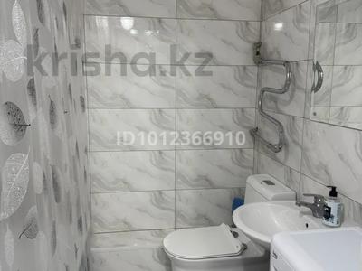 1-бөлмелі пәтер · 45 м² · 2/9 қабат, Райымбека 247, бағасы: 4 000 ₸ в Алматы, Жетысуский р-н