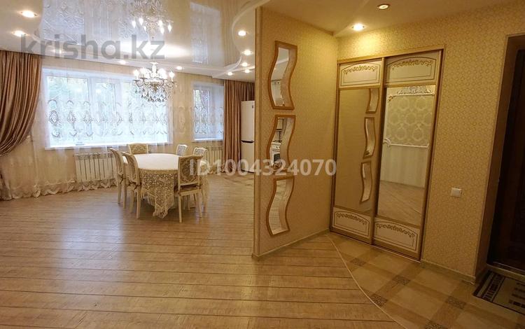 4-бөлмелі пәтер · 80 м² · 2/5 қабат, Кирова 55, бағасы: 28 млн ₸ в Щучинске — фото 2