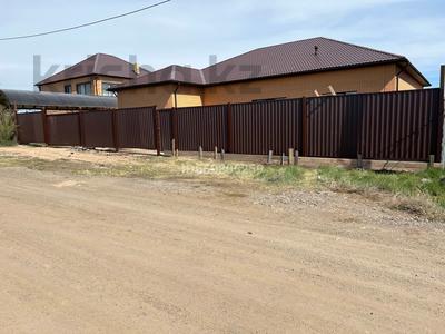 Отдельный дом · 4 комнаты · 260 м² · 10 сот., Валиханова 1д/40 за 60 млн 〒 в Кокшетау