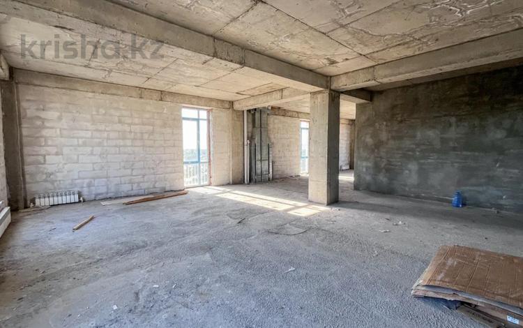 1-бөлмелі пәтер · 92 м² · 8/9 қабат, Уалиханова, бағасы: 34 млн ₸ в Талдыкоргане, Каратал — фото 2