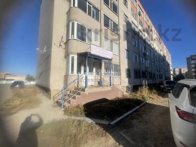 Свободное назначение, офисы, магазины и бутики, склады, салоны красоты, фитнес и спорт, медцентры и аптеки, образование, развлечения, конференц-залы, кабинеты и рабочие места, студии · 100 м² за 350 000 〒 в Актобе, мкр Болашак