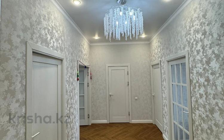 3-комнатная квартира · 106 м² · 9/9 этаж, мкр. Алтын орда за 45 млн ₸ в Актобе — фото 5