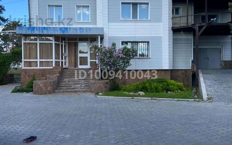Жеке үй · 10 бөлме · 350 м² · 16.6 сот., Боровая 43а — Горный заезд, бағасы: 100 млн ₸ в Семее, Красный Кордон — фото 20